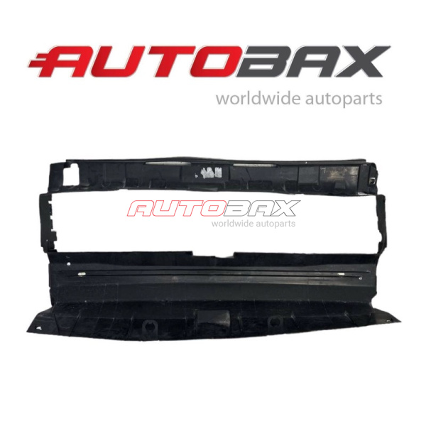 Radiator Baffle (Center) Porsche Macan 2014>