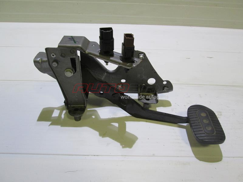 Brake Pedal Note (E11) 2006>2012