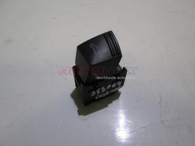 Trunk Release Button Cayenne 2003>2010