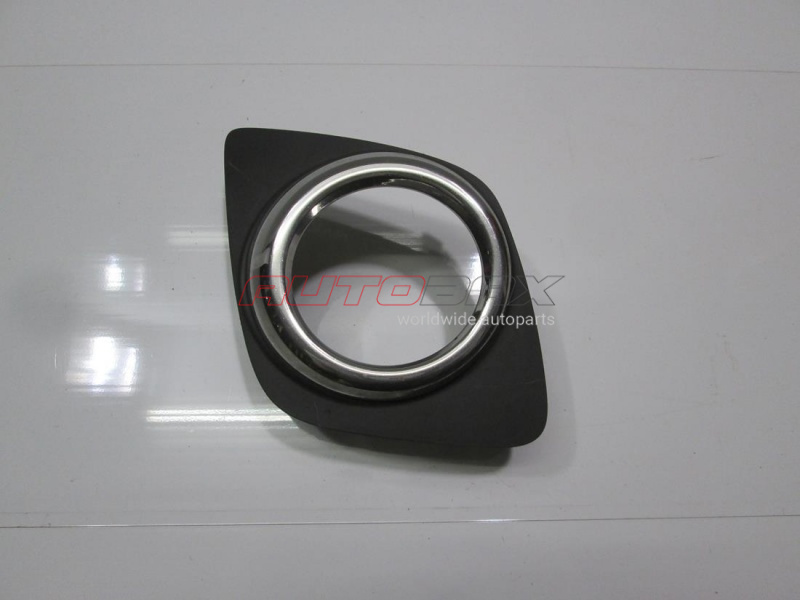 Grille/Fringe Fog Light RAV 4 2006>2013