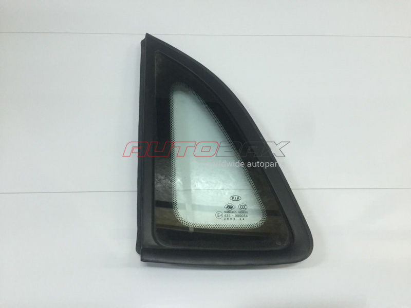 Left Rear Quarter Glass Rio 2011>