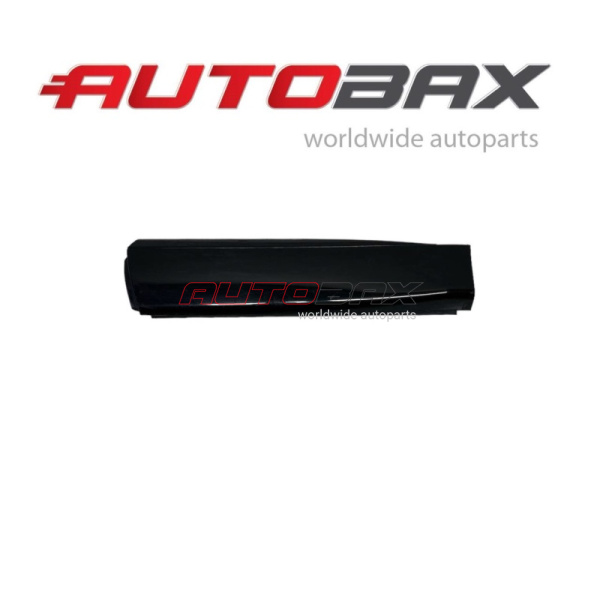 Rear Left Door Molding / Trim Jaguar F-Pace 2016>
