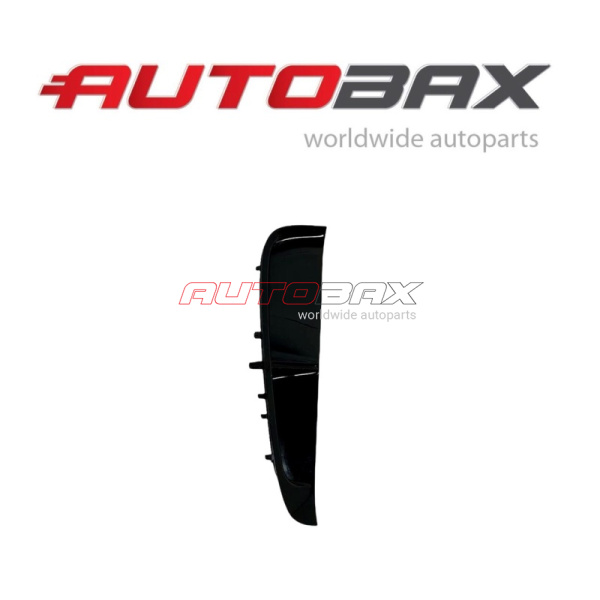 Molding/Fender Trim Front Left Porsche Panamera 2016>