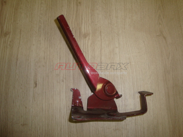 Hood Hinge Left Spectra 2001>