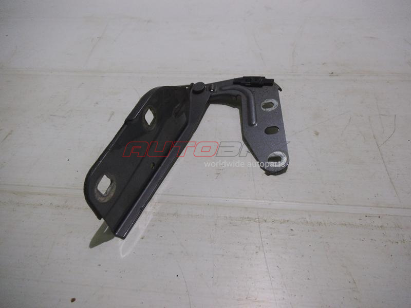 Hood Hinge Right Porsche Cayenne 2003>2010