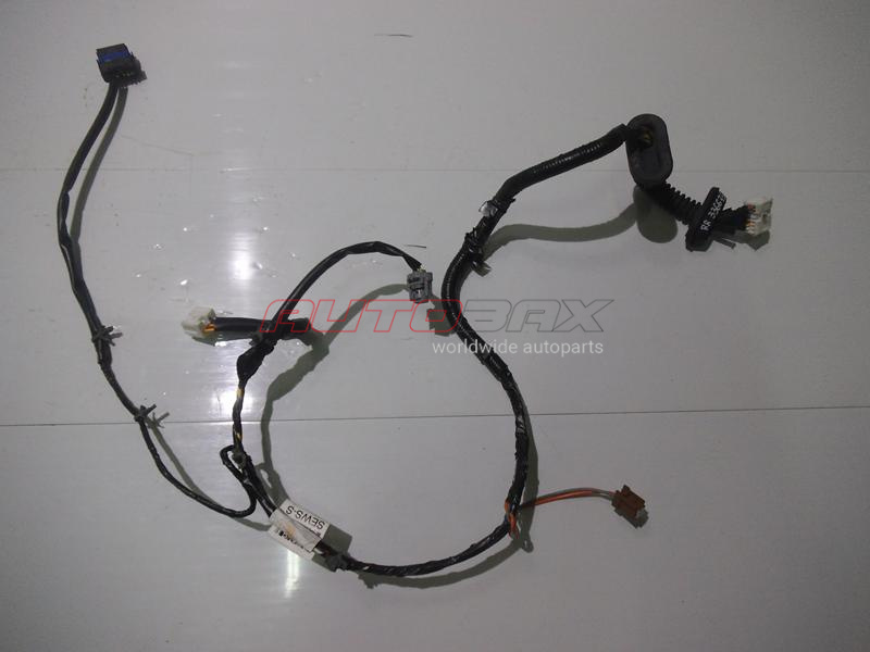 Rear Right Door Wiring Harness Nissan Pathfinder (R51M) 2004>2013