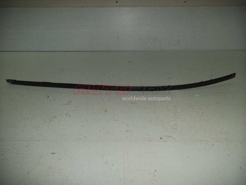 Windshield Molding/Trim Mitsubishi Outlander XL (CW) 2006>2012