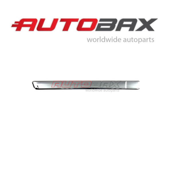 Rear Right Door Molding/Trim Jeep Grand Cherokee (WK2) 2010>