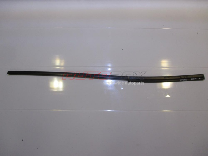 Molding / Windshield Trim Toyota RAV 4 2006>2013