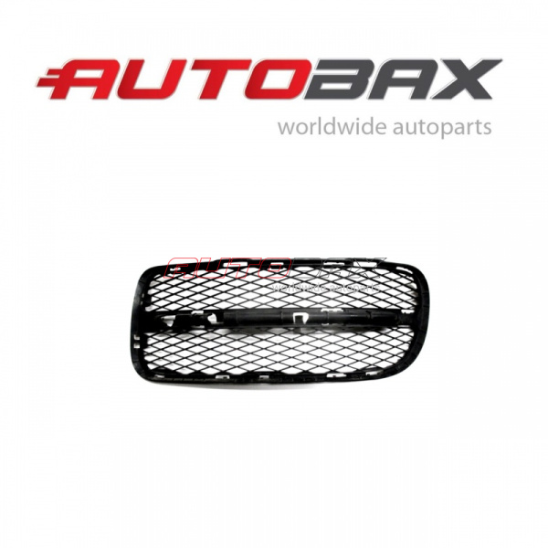 Grille In Bumper Left VolksWagen Touareg 2002>2010