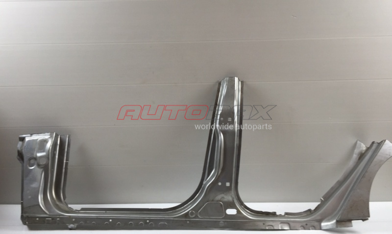 Door Sill Left Ford Focus III 2011>