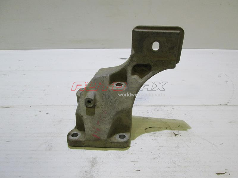 Engine/Transmission Mount Bracket Discovery III 2004>2009