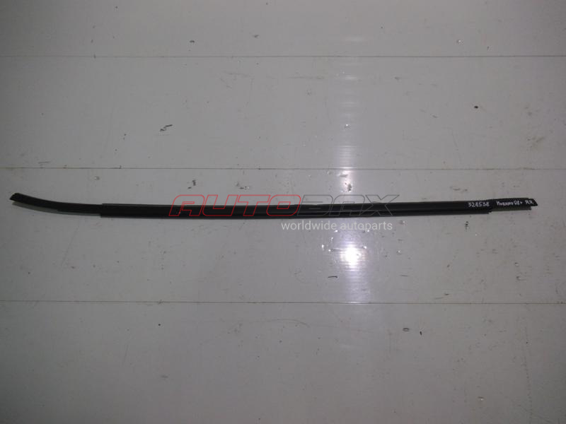 Rear Right Door Glass Seal Nissan Murano (Z51) 2008>2015