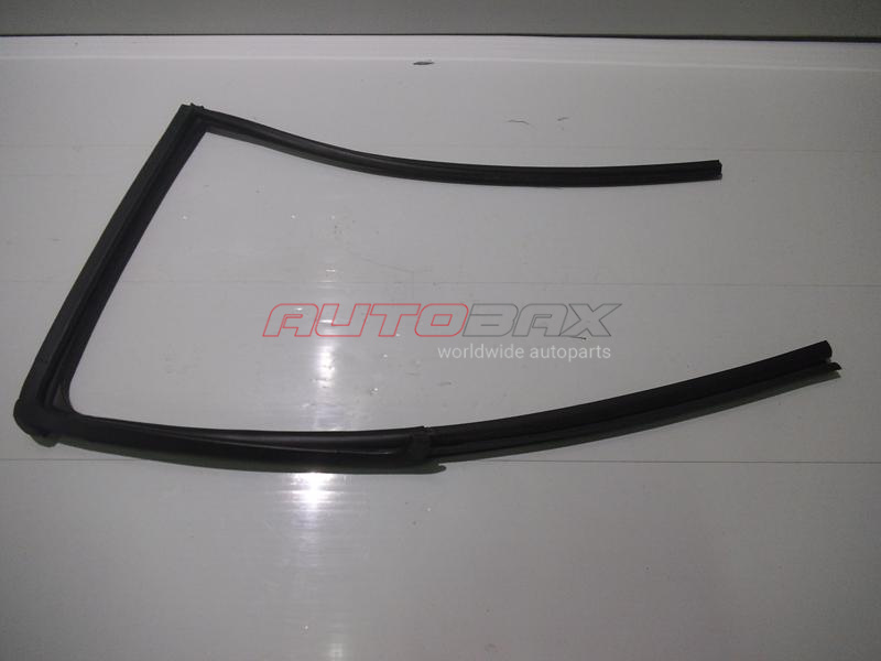 Rear Left Door Glass Seal Pathfinder (R51M) 2004>2013