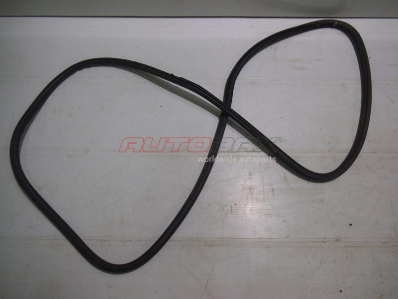 Door Opening Seal Porsche Cayenne 2003>2010