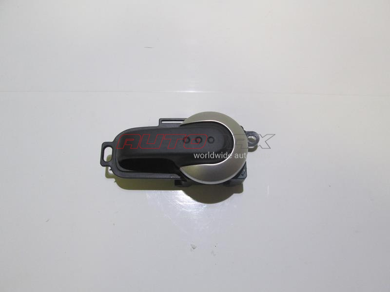 Left Interior Door Handle Note (E11) 2006>2012