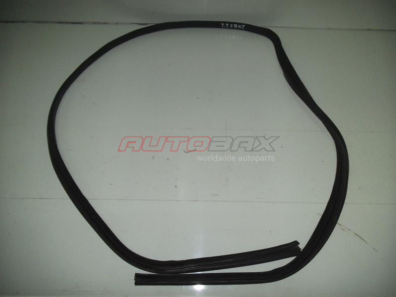 Door Opening Seal Sebring/Stratus 2001>2006