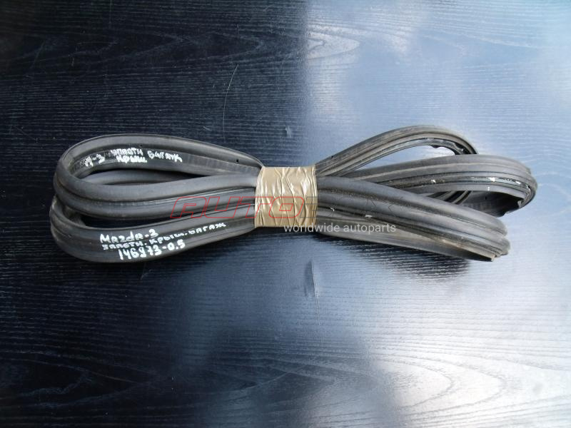 Trunk Opening Seal Mazda 3 (BL) 2009>2013