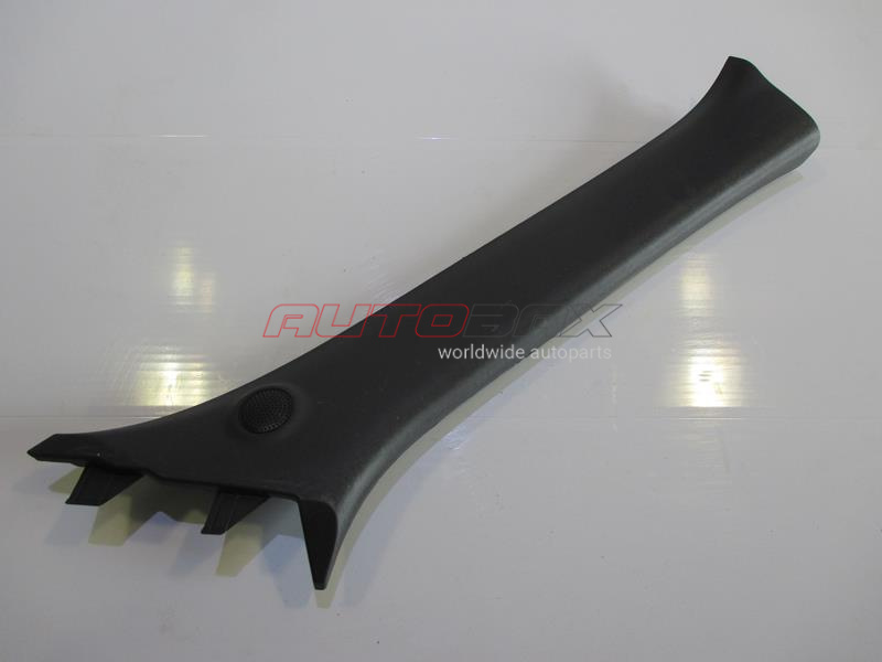 Windshield Pillar Trim Juke (F15) 2011>