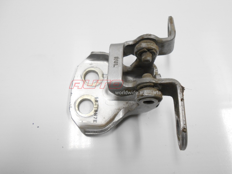 Door Hinge Rear Left Fusion 2002>
