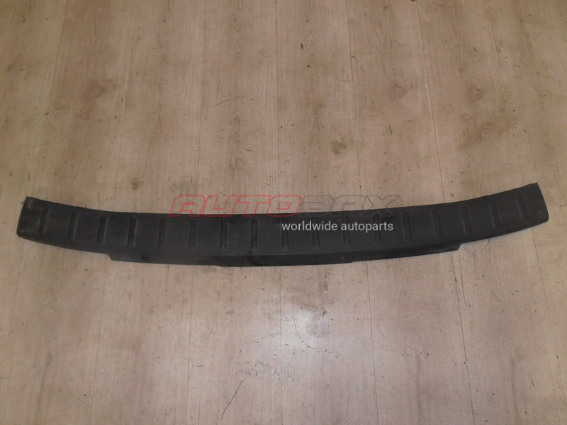 Rear Bumper Molding/Trim Orlando 2011>