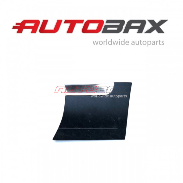 Molding/Fender Trim Front Right VolksWagen Touareg 2002>2010