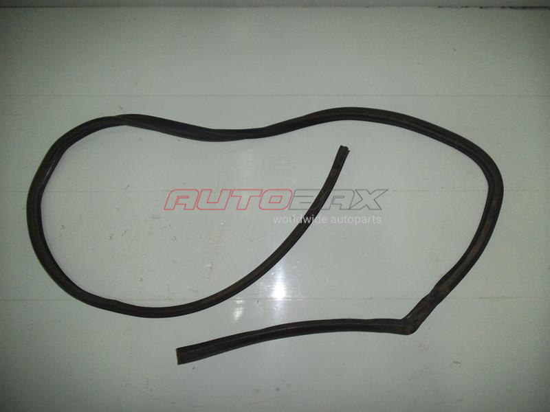 Door Opening Seal Sebring/Stratus 2001>2006