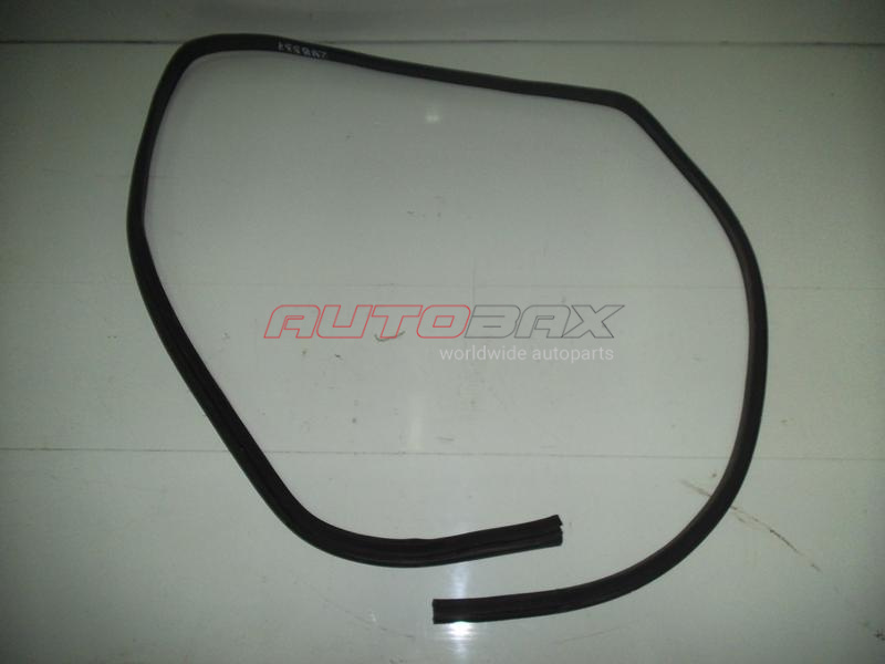 Door Opening Seal Sebring/Stratus 2001>2006