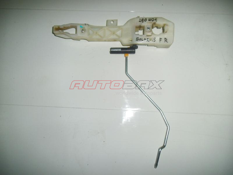 Front Right Door Handle Bracket Solaris 2010>2017