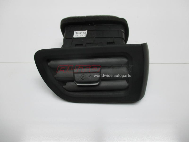 Dashboard Vent / Deflector Rio 2011>